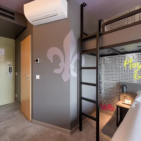 Felix Otel