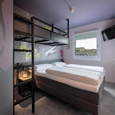 Felix Otel Darmstadt