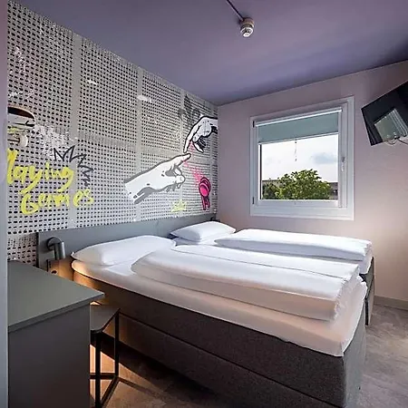 Felix Hotel 2*